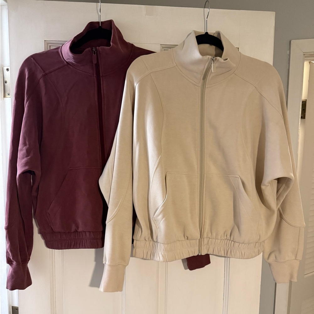 Lululemon (8) Brushed Soft Stream Funnel Neck